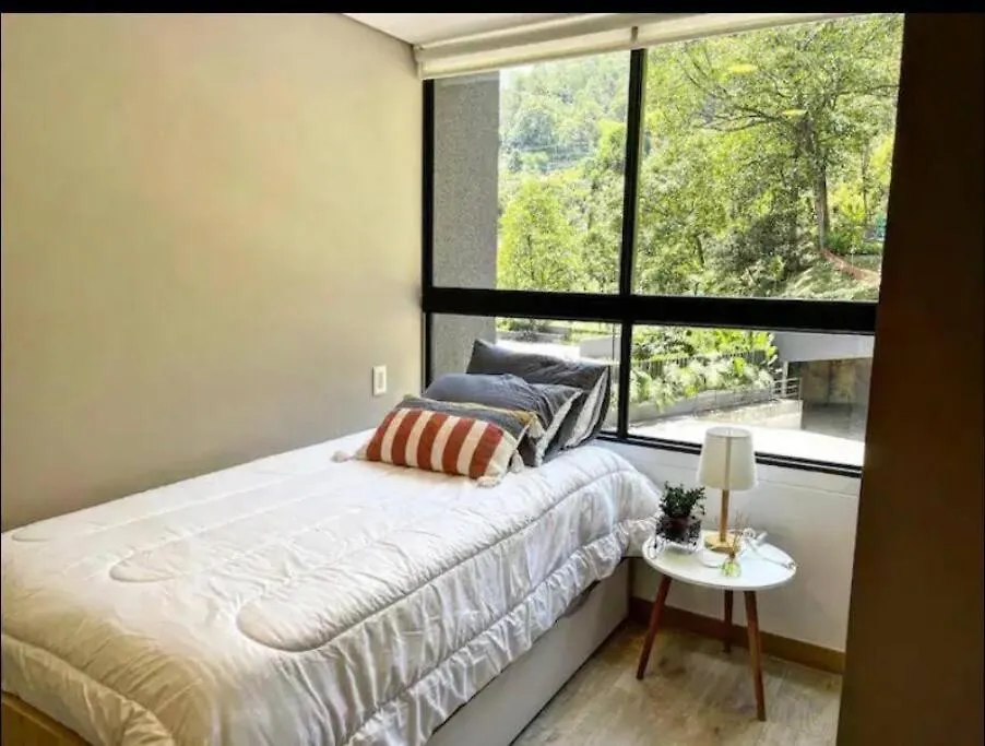 Remotecasa - El Poblado, 2 Bedrooms+Office Medellin