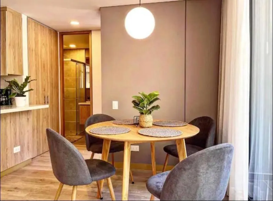 Apartment Remotecasa - El Poblado, 2 Bedrooms+Office Medellin